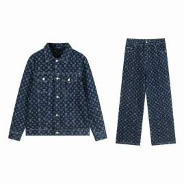 Picture of LV Sweater Suits _SKULVS-XLaztx8796879741135